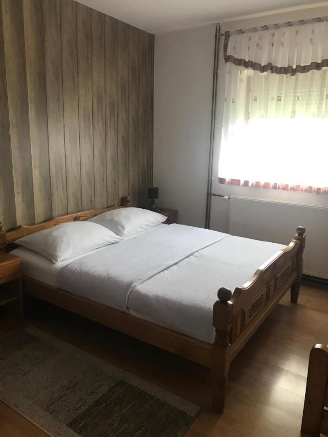 Apartments Renata Смолянац Экстерьер фото